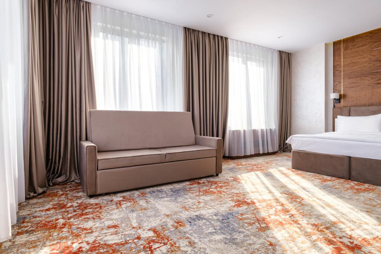 Grand Mildom Hotel Almaty Ngoại thất bức ảnh