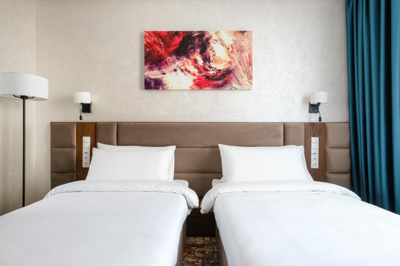 Grand Mildom Hotel Almaty Ngoại thất bức ảnh