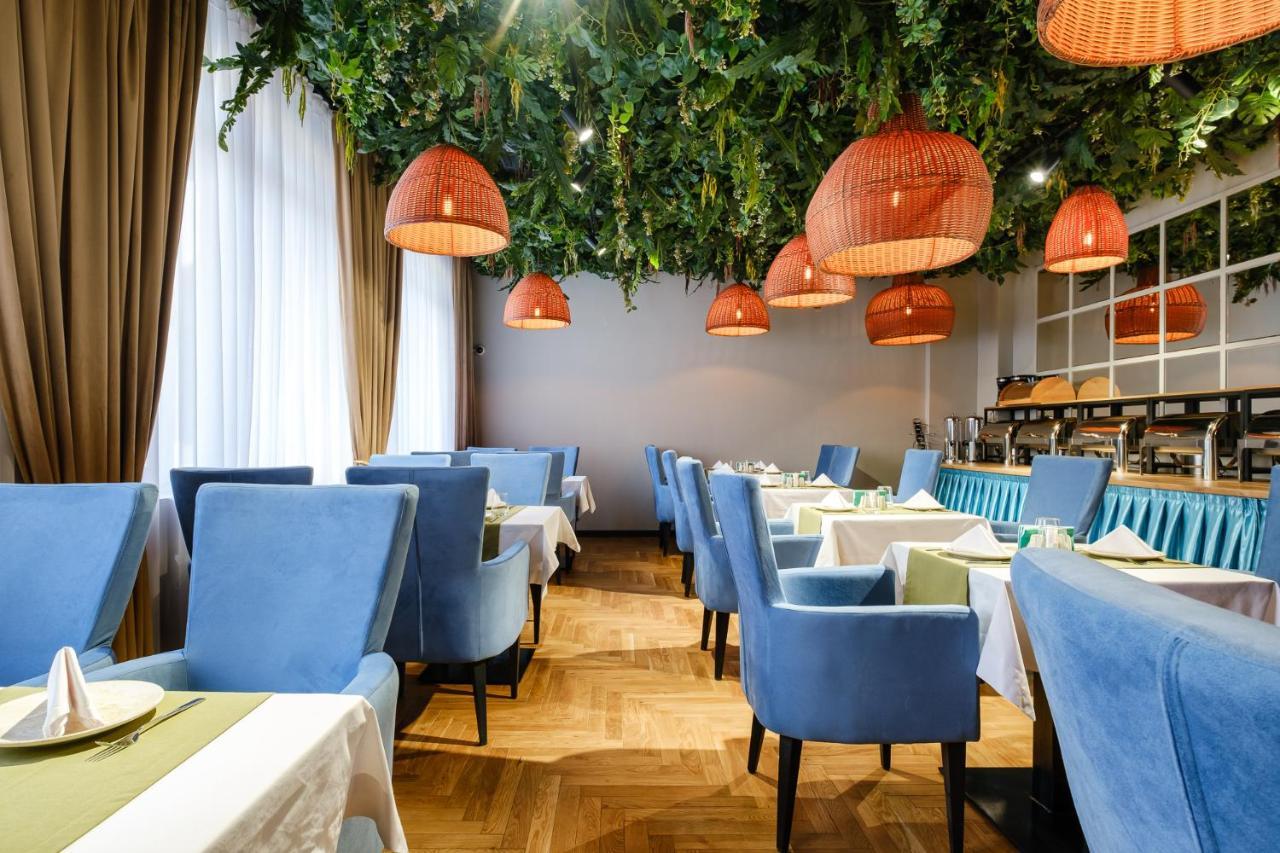 Grand Mildom Hotel Almaty Ngoại thất bức ảnh