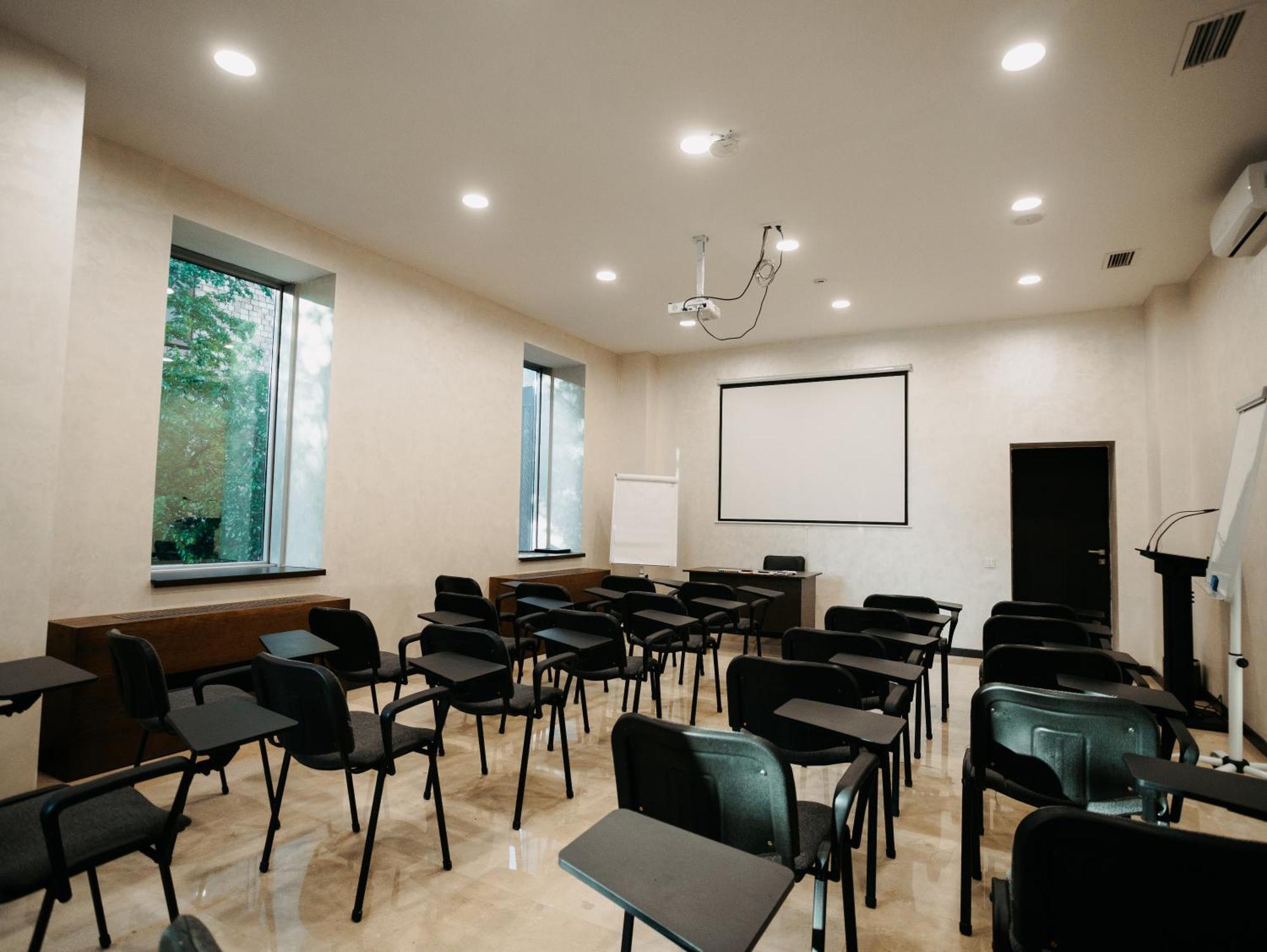 Grand Mildom Hotel Almaty Ngoại thất bức ảnh
