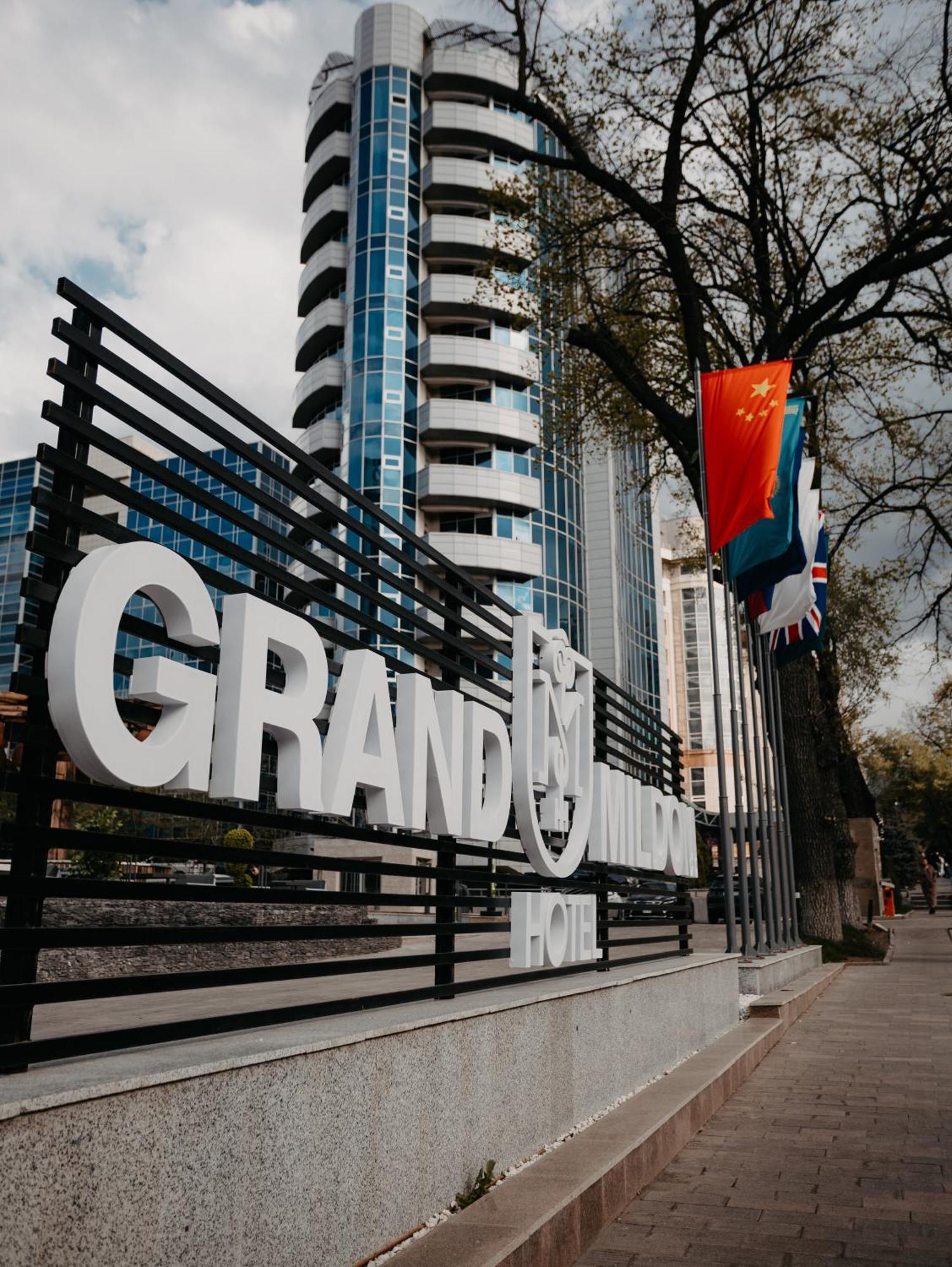 Grand Mildom Hotel Almaty Ngoại thất bức ảnh
