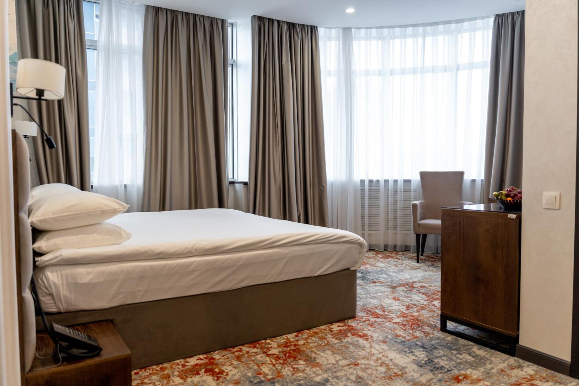 Grand Mildom Hotel Almaty Ngoại thất bức ảnh